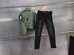 PRINT SHIRT AND JEANS COMBO