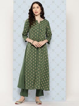 Green Crepe Foil Printed Kurta with Pant