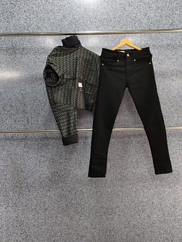 PRINT SHIRT AND JEANS COMBO
